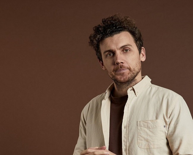 Corporate Comedians - Dan Connell